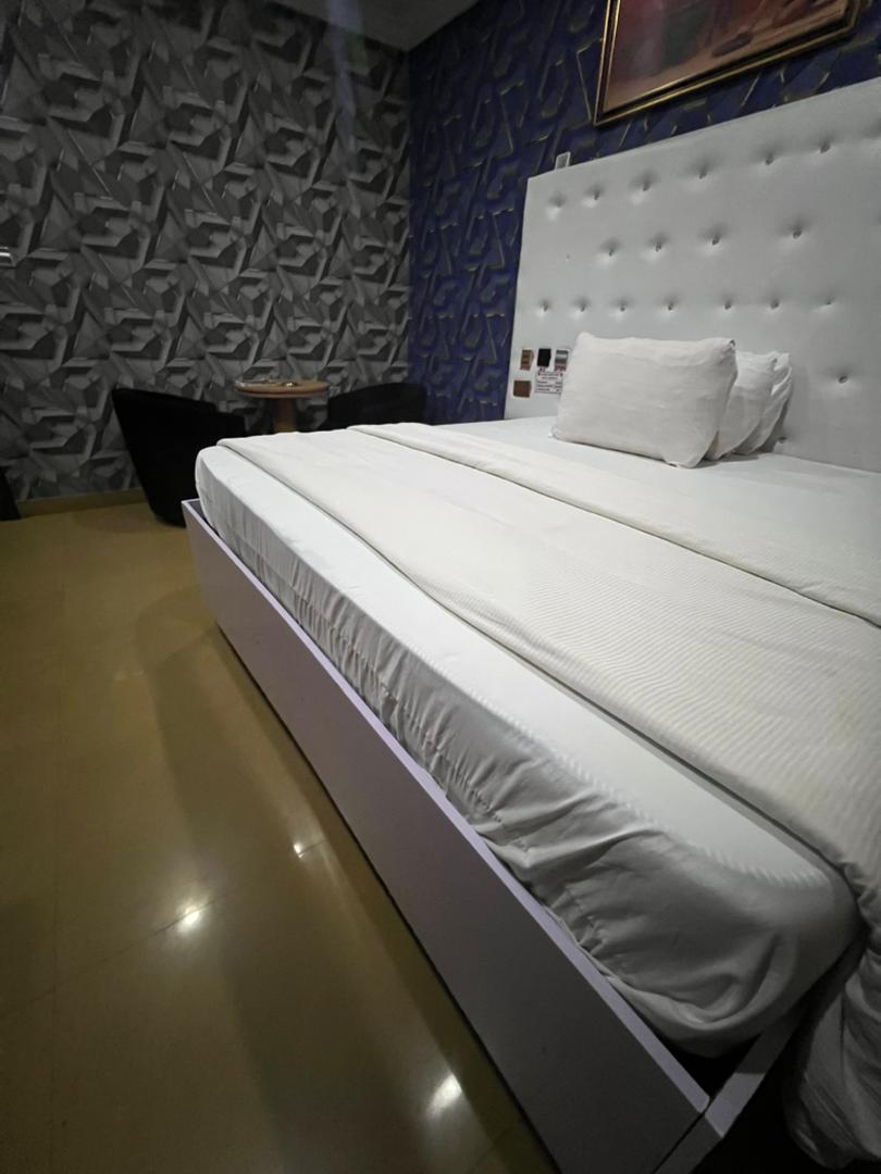 Rotana gallery 10